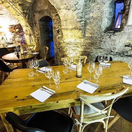 La Grande Maison Θέρετρο