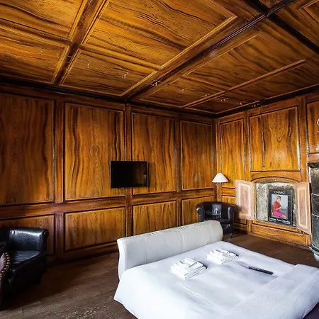 La Grande Maison 4*